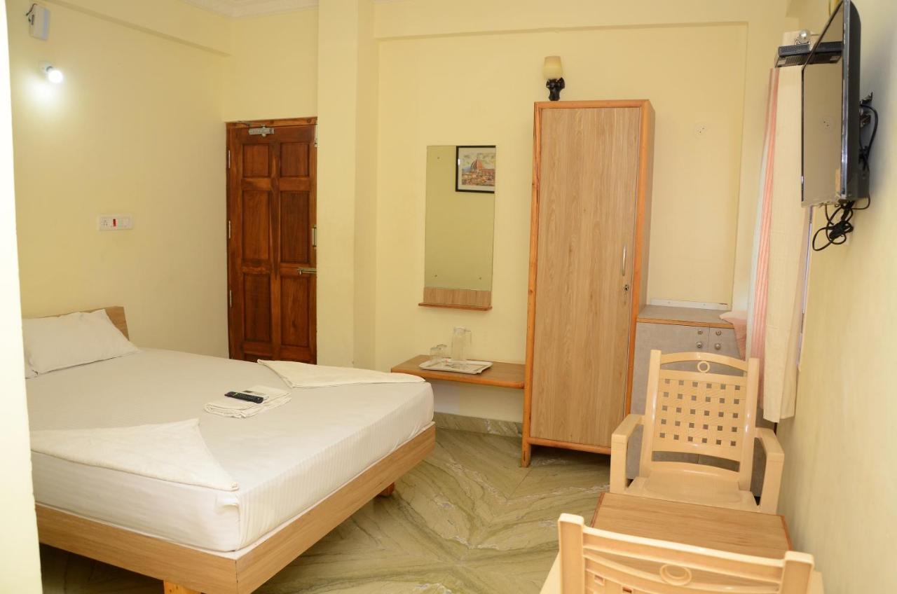 Hotel Hari Iyer Residency Tiruchchendūr Exterior foto