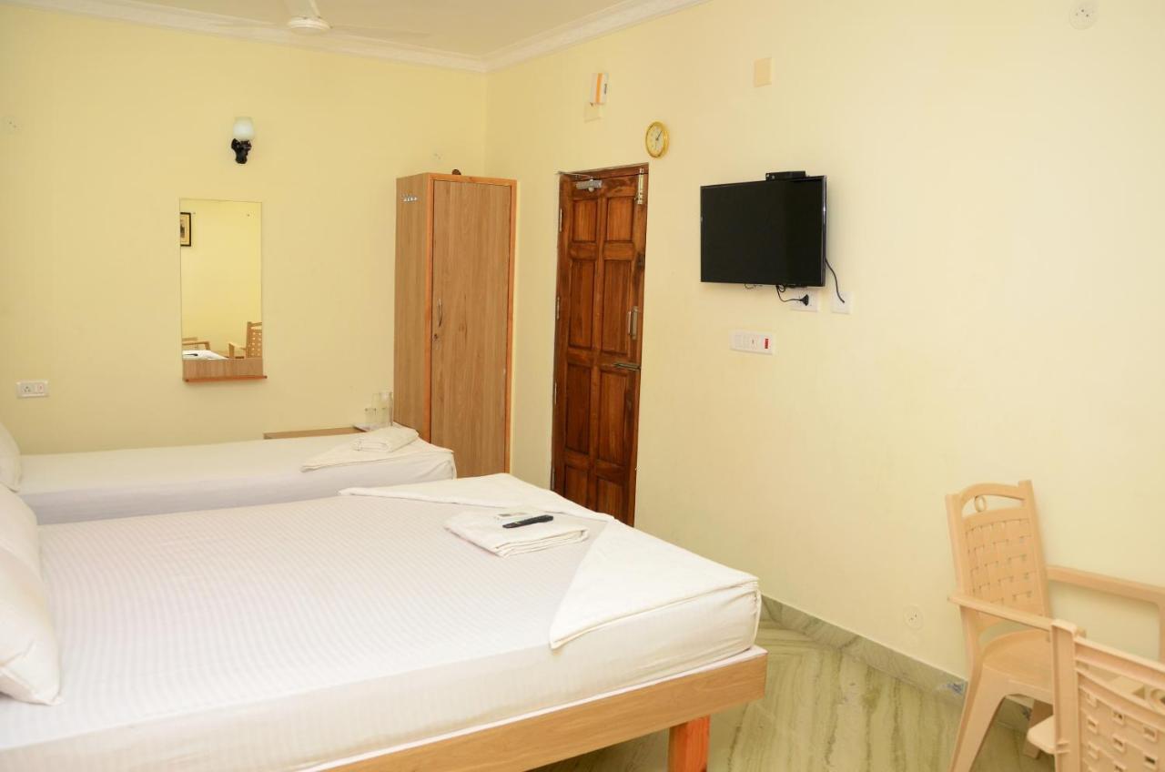 Hotel Hari Iyer Residency Tiruchchendūr Exterior foto